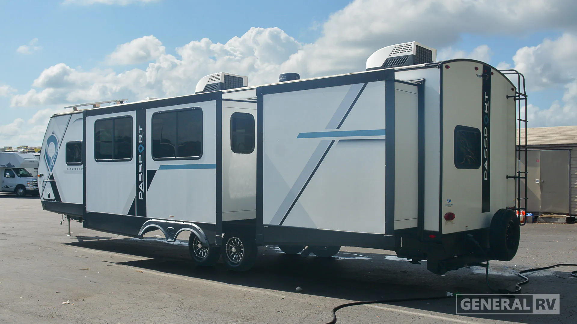 2024 Keystone Passport GT 3300BK - Photo 4
