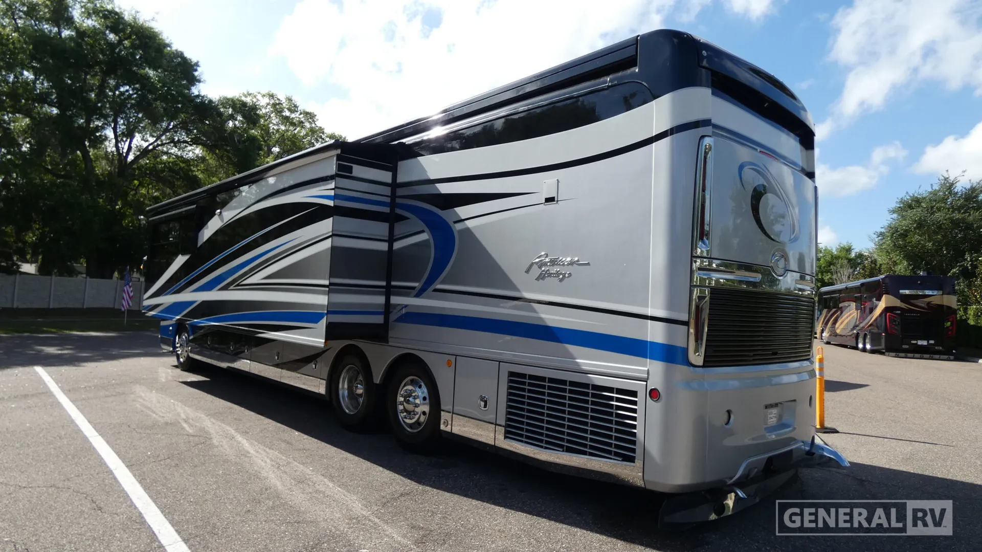 2016 American Coach American Heritage 45T - Photo 4