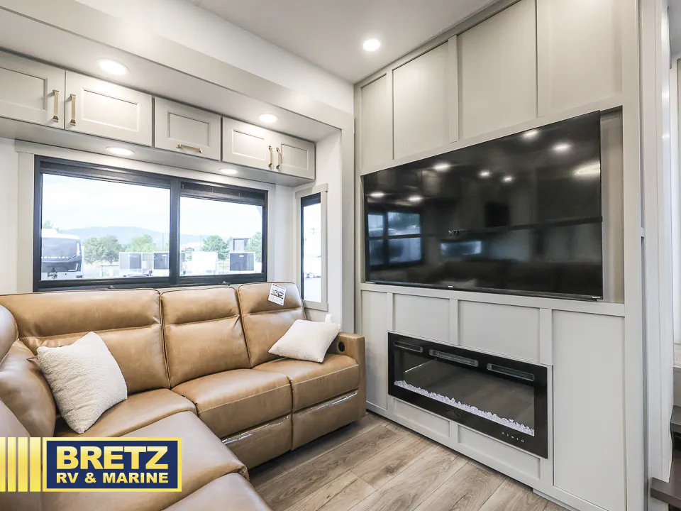 2027 Brinkley Model G 3970, Photos photo 25