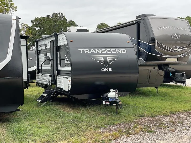 2025 Grand Design Transcend One 151BH - Photo 4