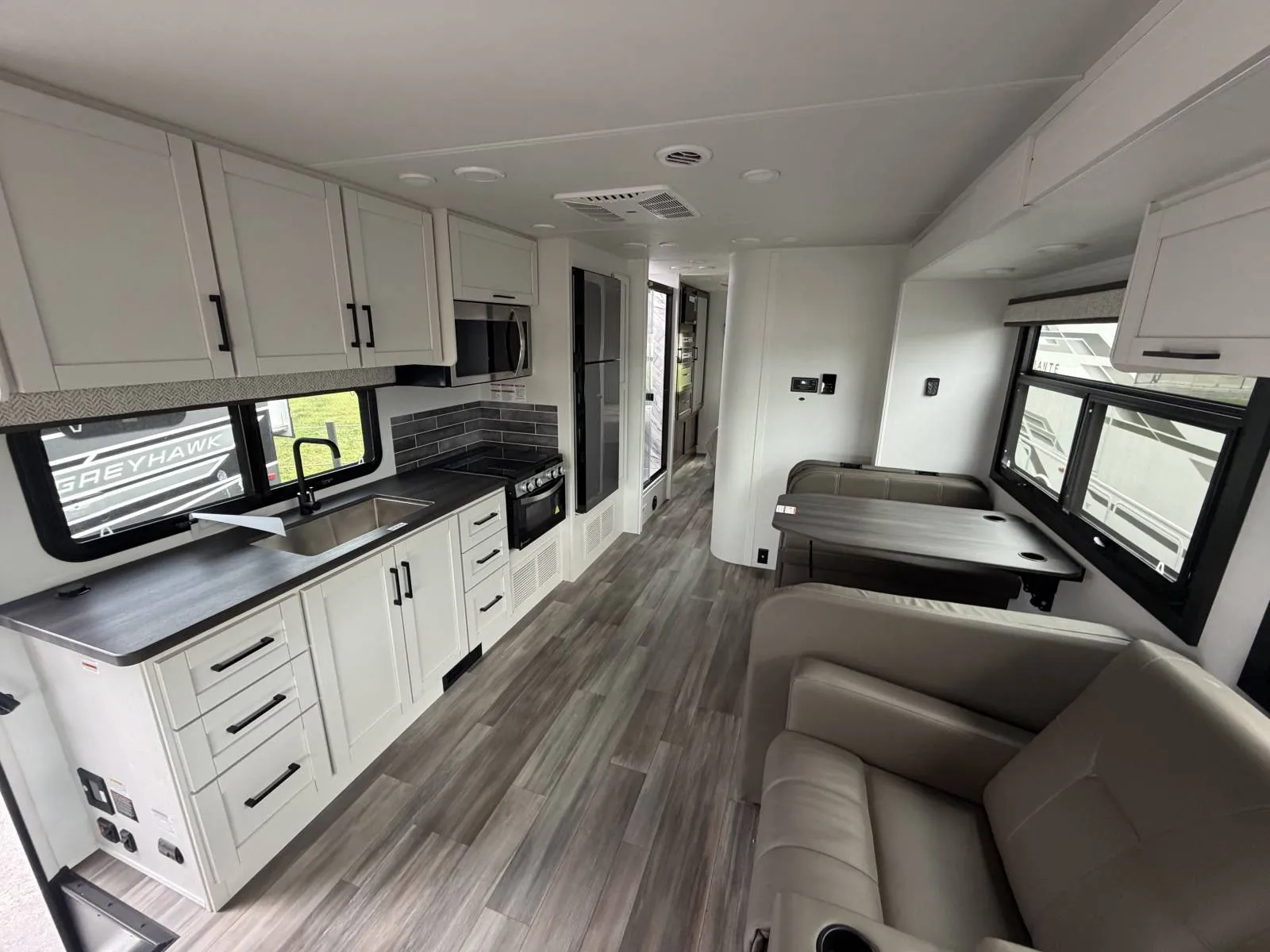 2026 Jayco Greyhawk 29MV - Photo 4