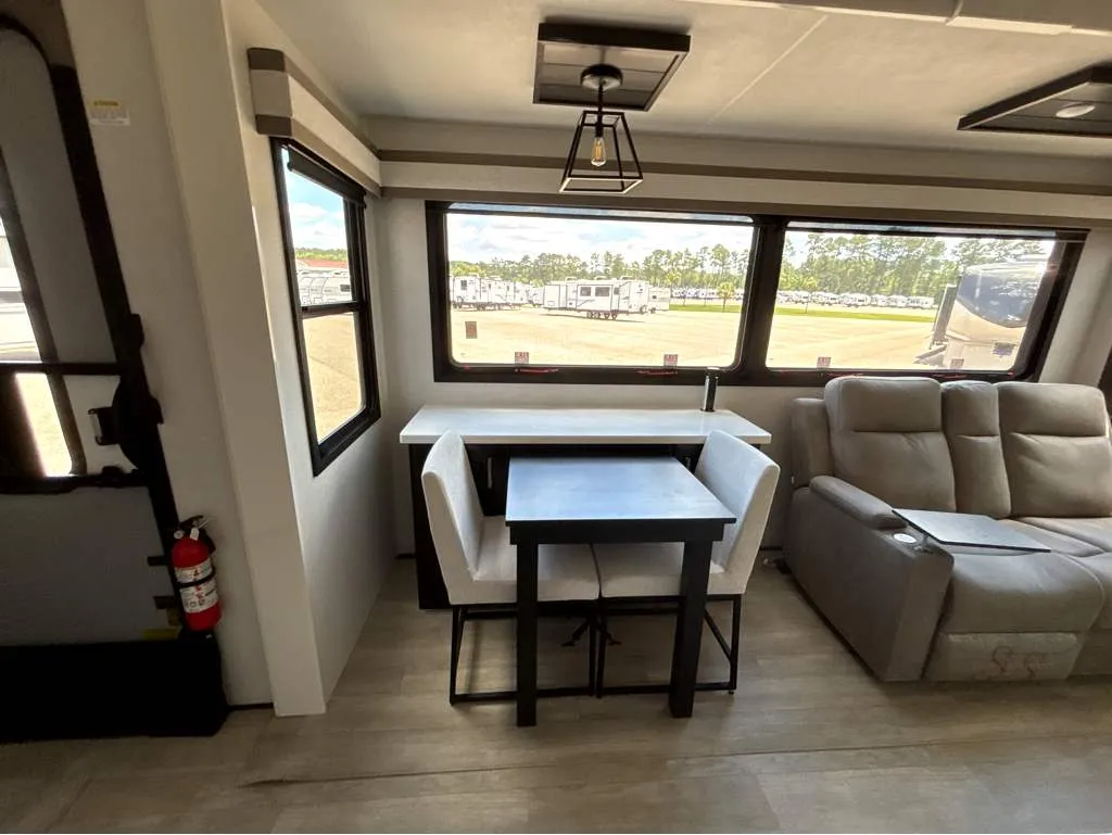 2026 Jayco Pinnacle 36FBTS, Photos photo 8