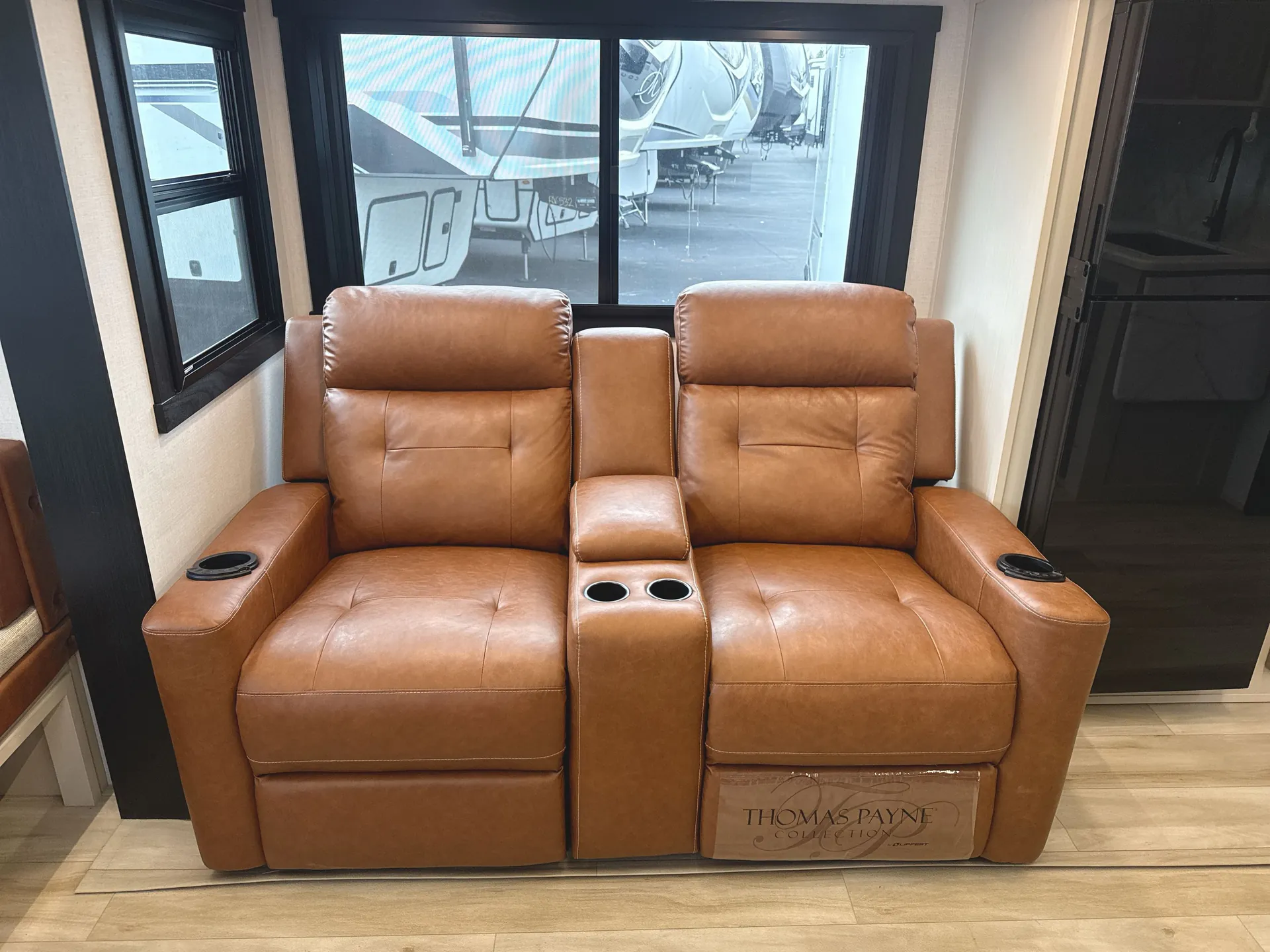 2026 Forest River Wildwood Heritage Glen Hyper-Lyte 24RDHL — living area main