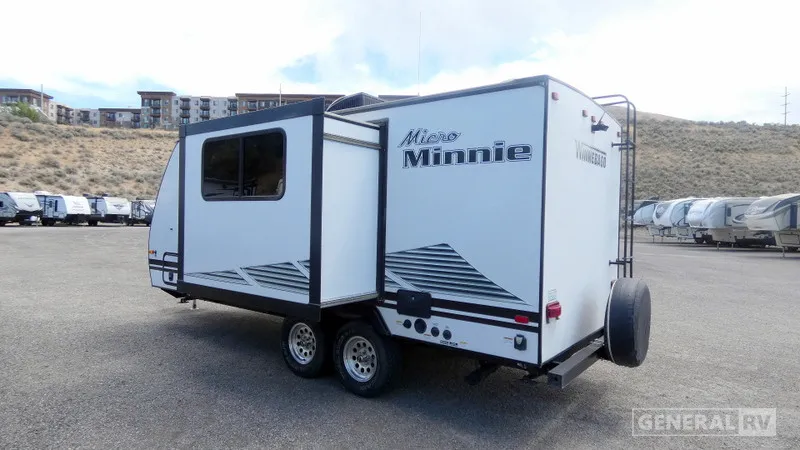 2019 Winnebago Micro Minnie 2108DS - Photo 4
