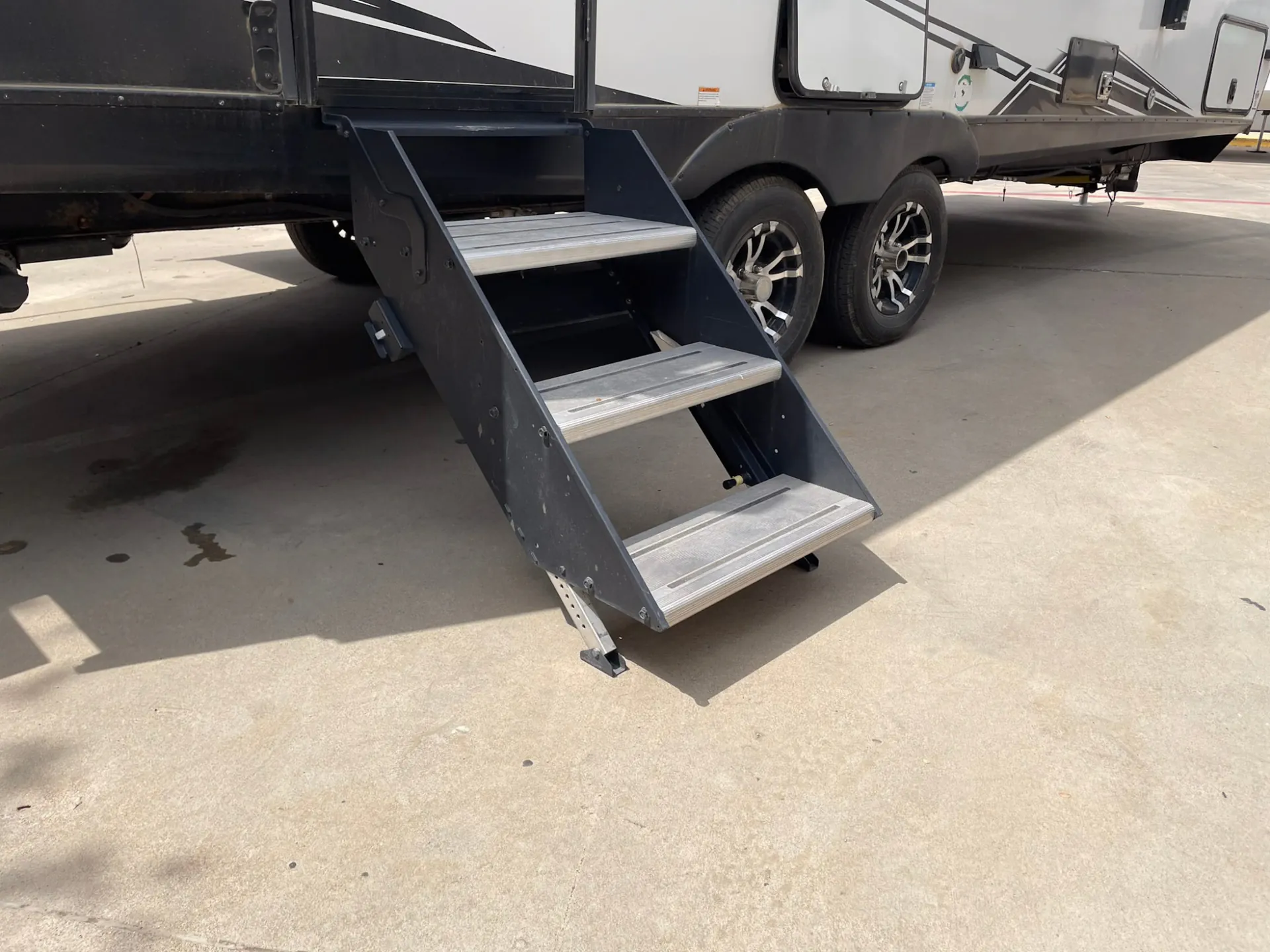 2022 Prime Time Tracer 22RBS - Photo 4