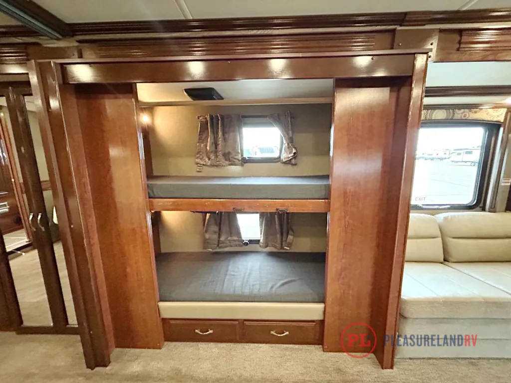 2018 Fleetwood Pace Arrow LXE 38N, Photos photo 20