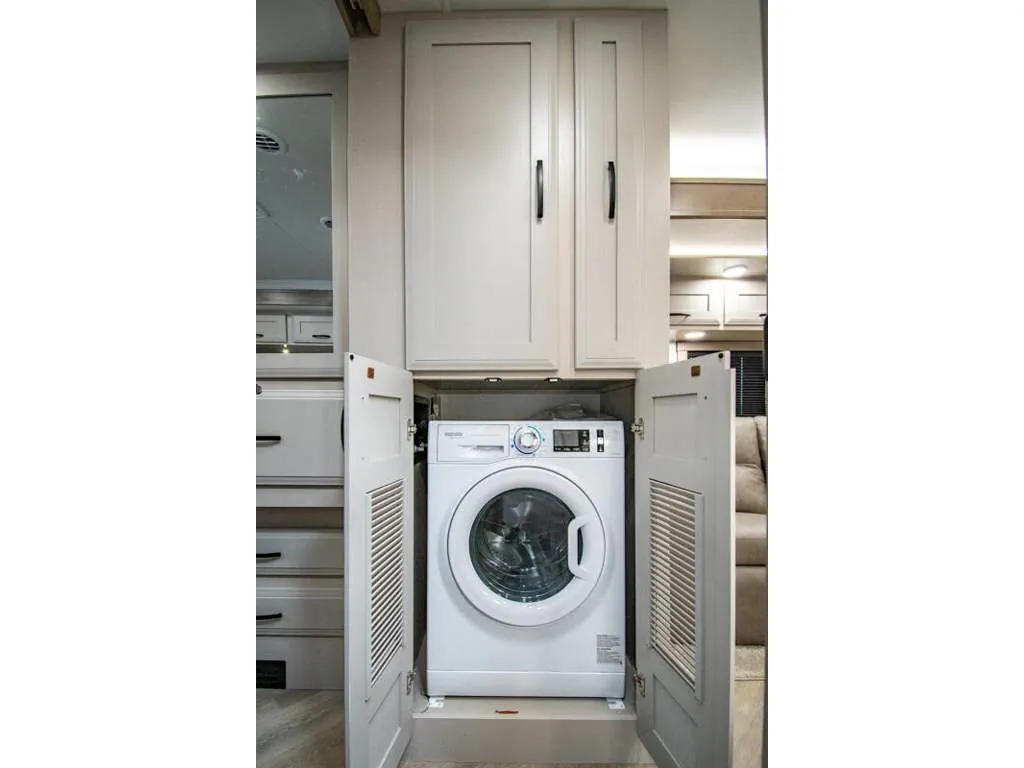 2027 Entegra Coach Emblem 36U, Photos photo 28