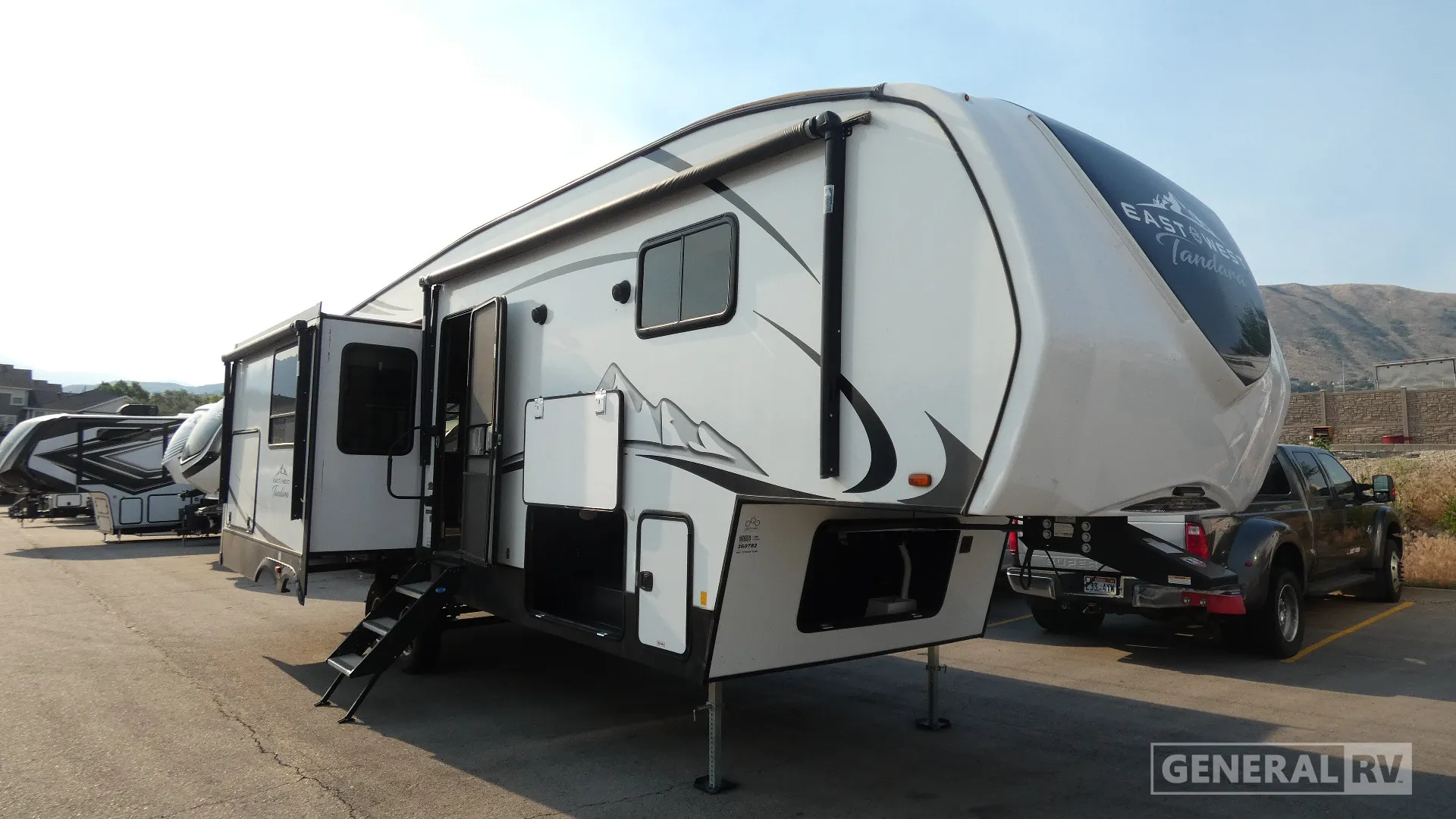2021 EAST TO WEST Tandara 321RL-OK - Photo 2