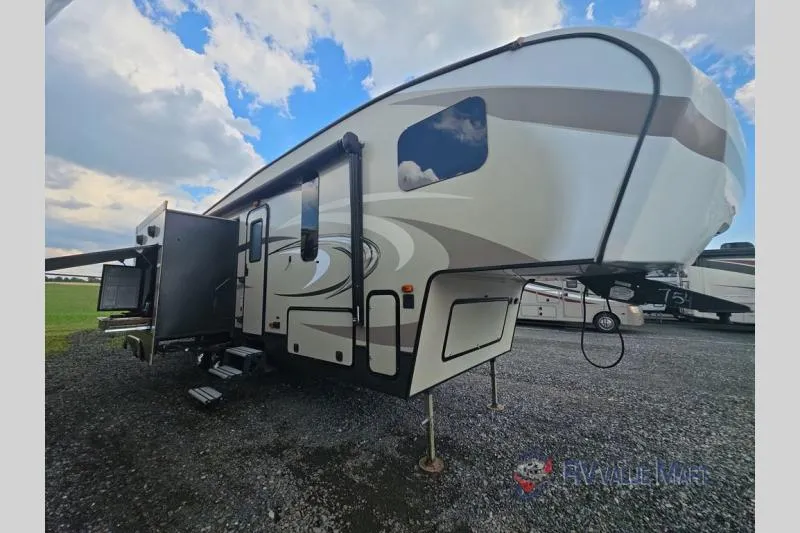 2017 Keystone RV Cougar X-Lite 28RKS - Main photo