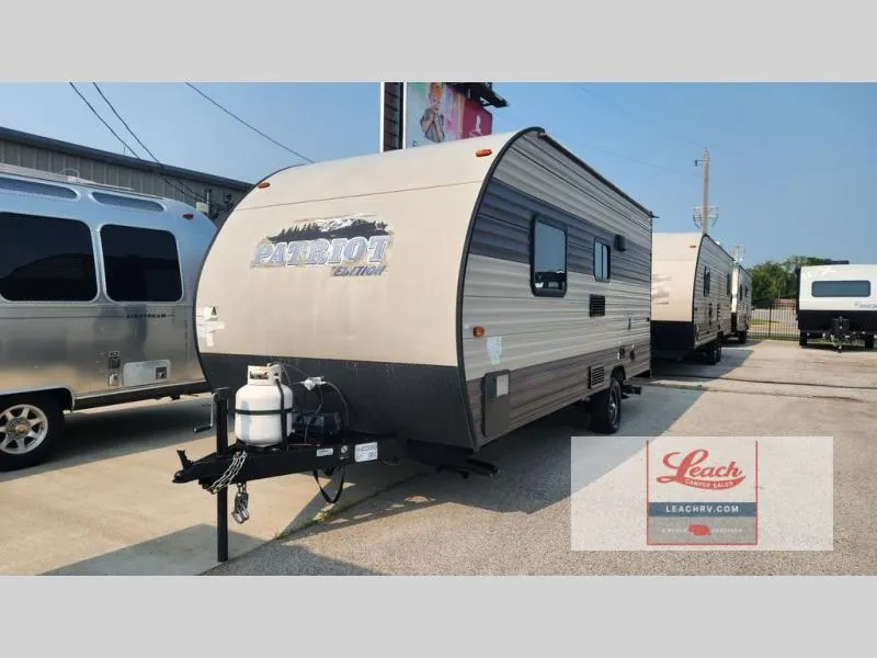 2018 Forest River RV Cherokee Cascade 16FQ - Photo 2