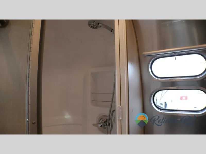 2026 Airstream Caravel 20FB - Photo 4