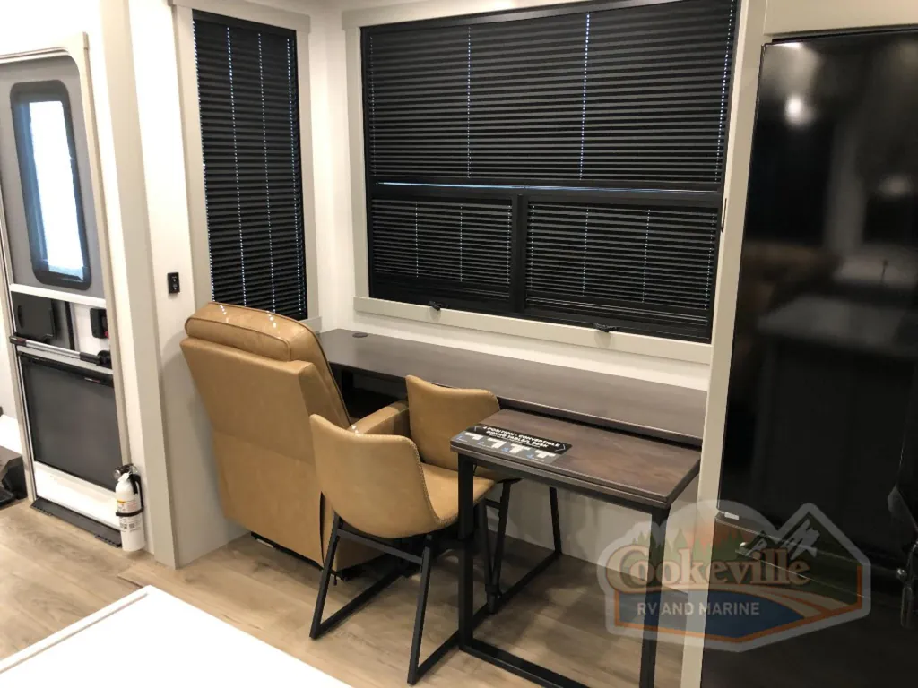 2026 Brinkley Model G 3970, Photos photo 8