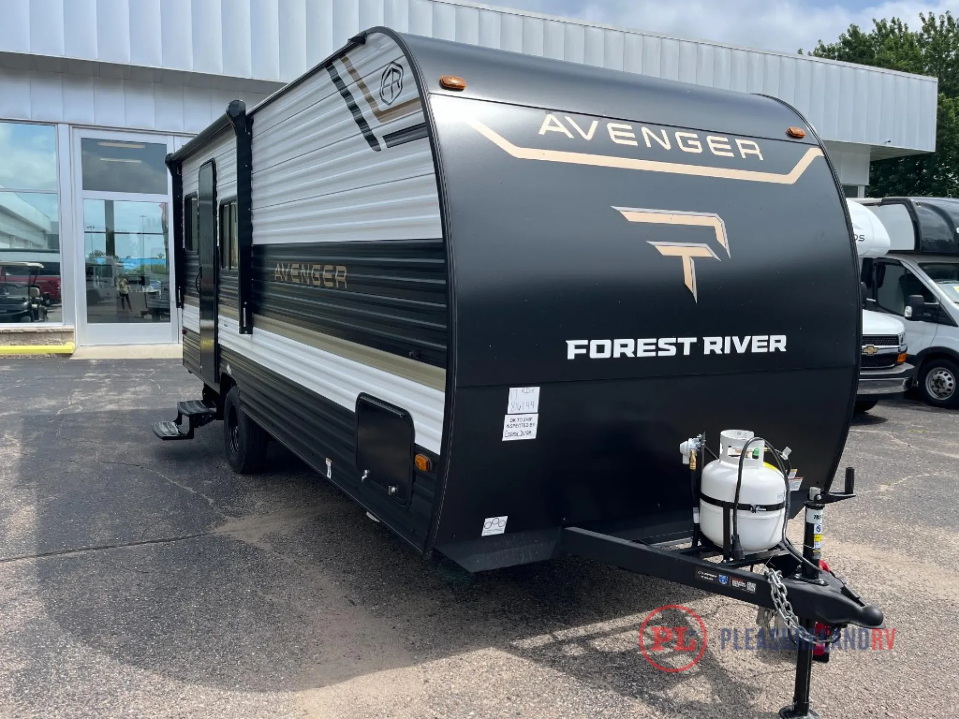 2027 Forest River Avenger LT 17RDX dealer photo 1 from Pleasureland RV Center