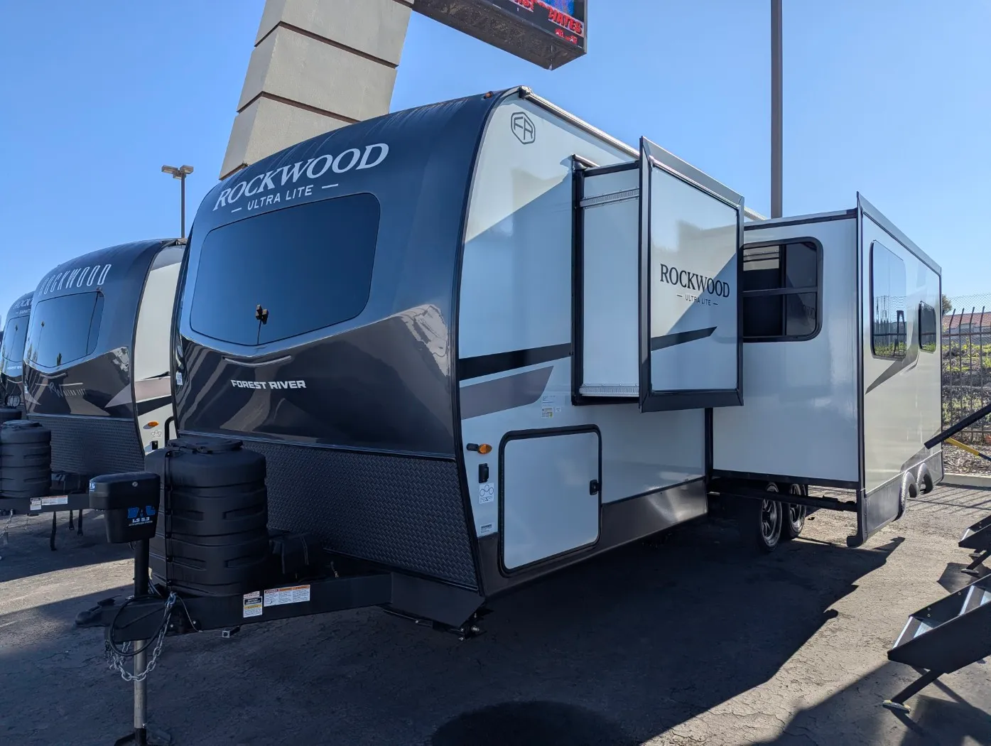 2026 Forest River Rockwood Ultra Lite 2606WS - Photo 4