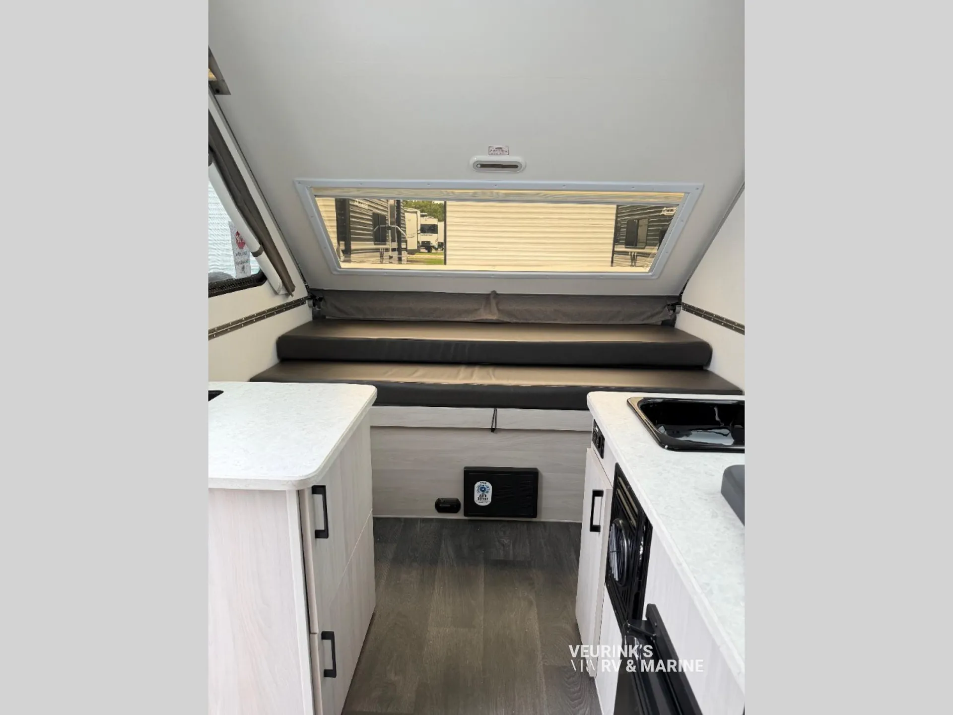 2027 Aliner Ranger 12 REAR SOFA - Photo 3