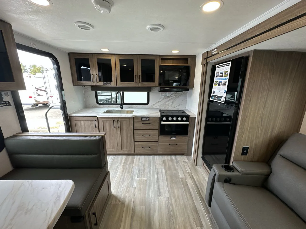 2025 Alliance RV Delta RK234 - Photo 3