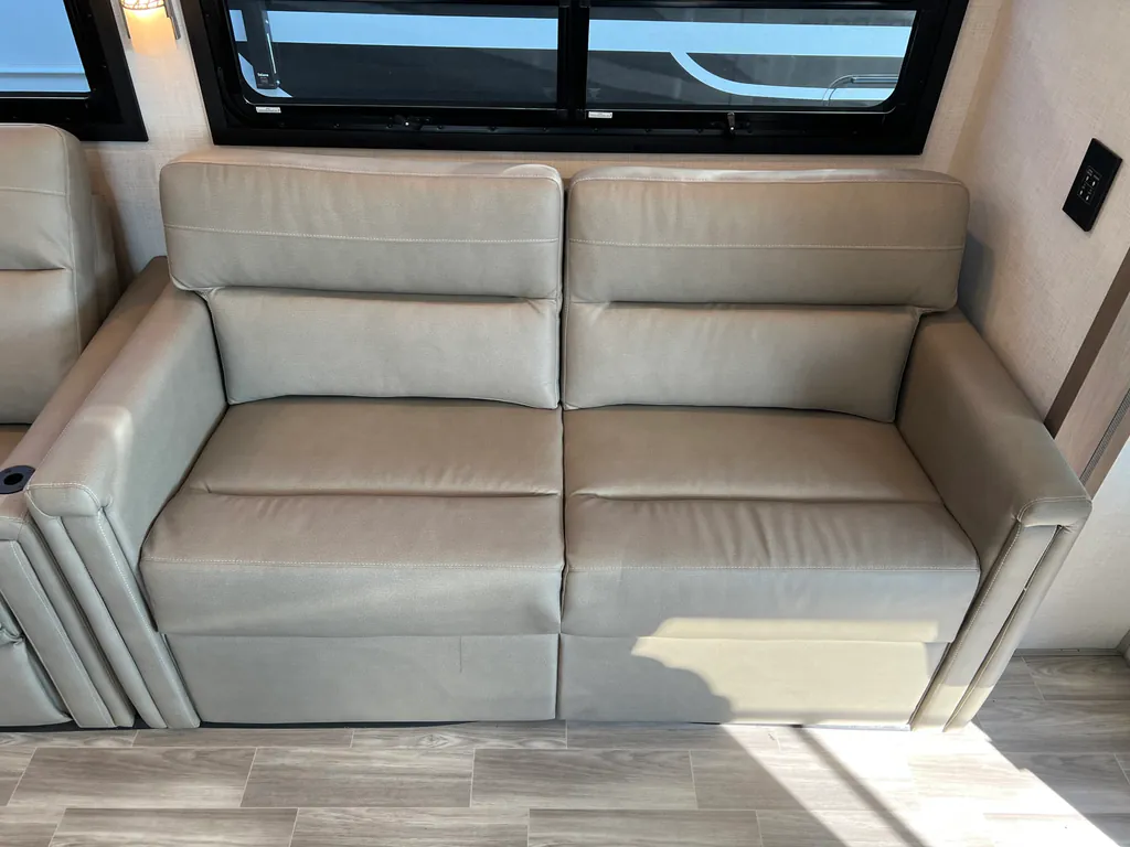 2027 Thor Motor Coach Windsport 36H, Photos photo 7