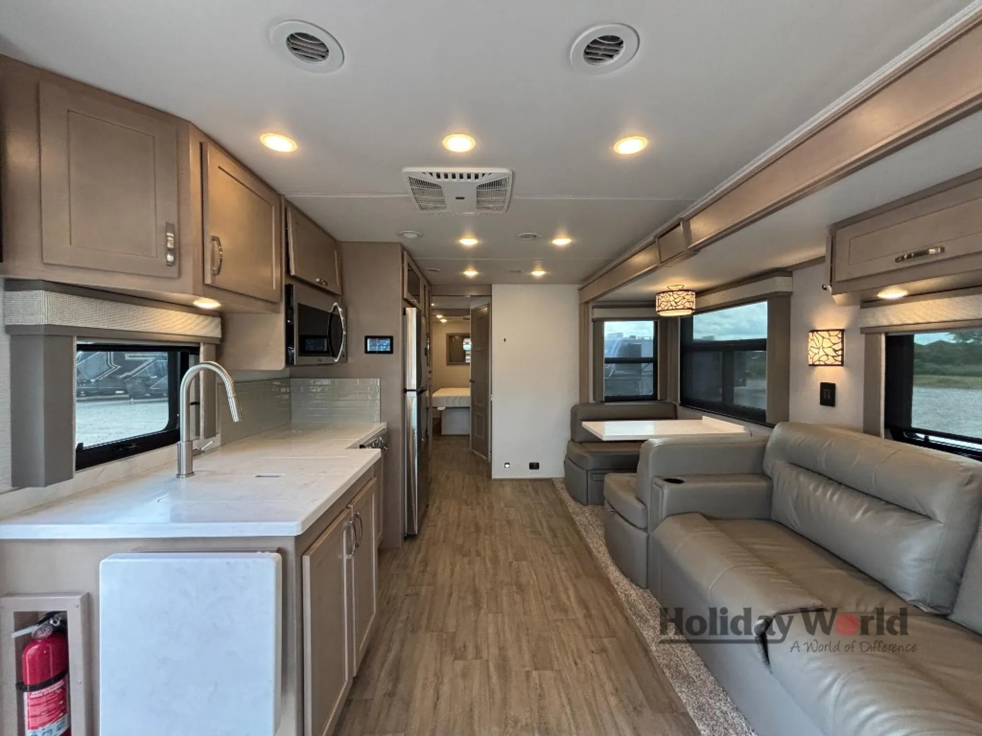 2024 Renegade RV Valencia 38BB - Photo 4
