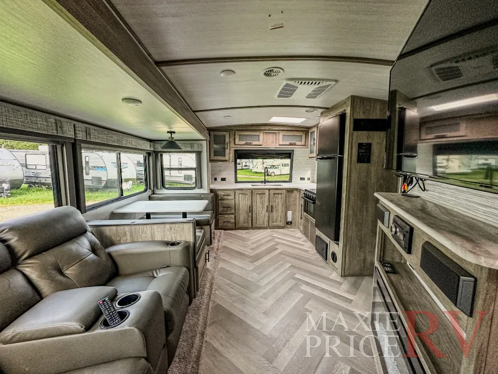 2022 Forest River Salem Hemisphere 270FKS — Photo 6