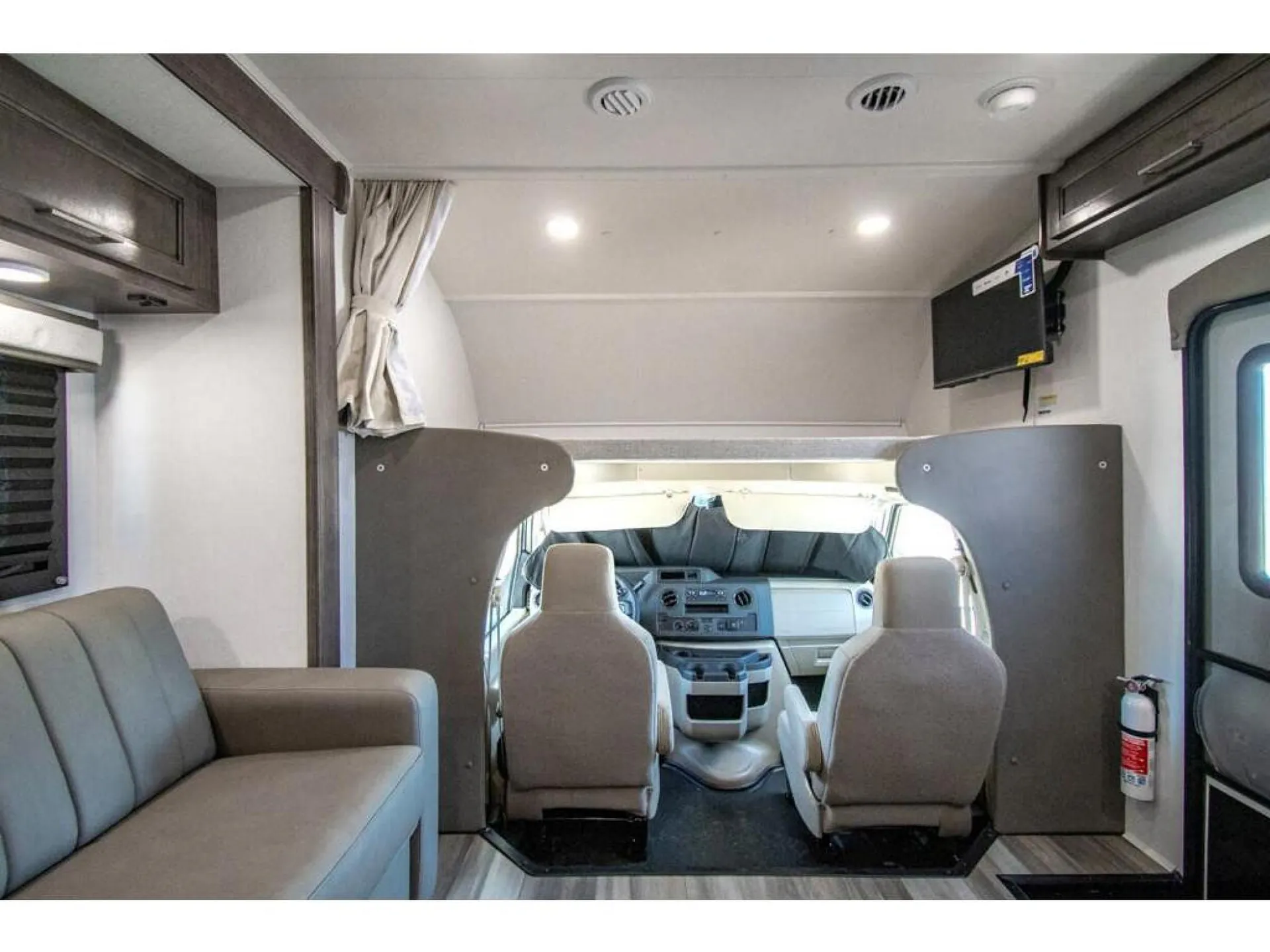 2026 Entegra Coach Odyssey SE 29KF - Photo 4