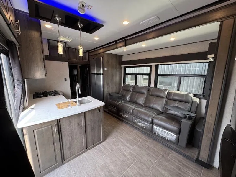 2021 Jayco Seismic 4212 - Photo 4
