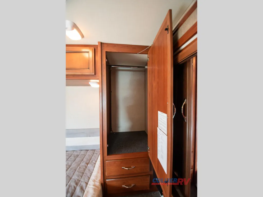 2015 Fleetwood Flair 26E, Photos photo 25