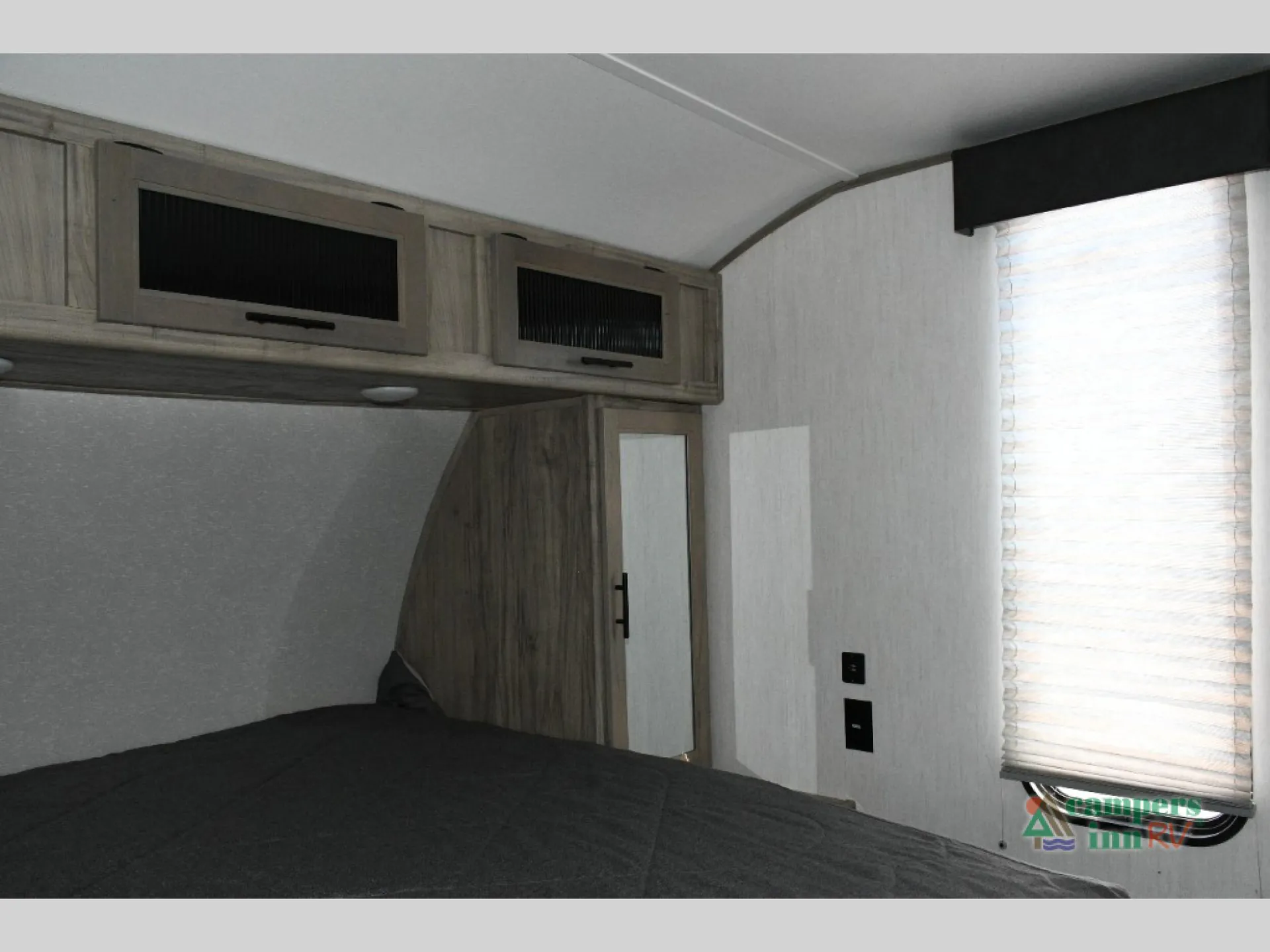 2021 Forest River Cherokee Alpha Wolf 22SW-L — Photo 6