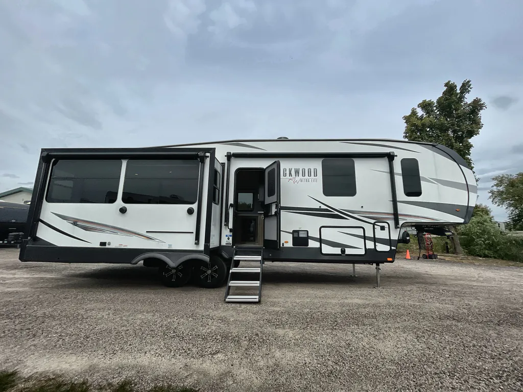 2022 Forest River Rockwood Ultra Lite 2899KS, Photos photo 26