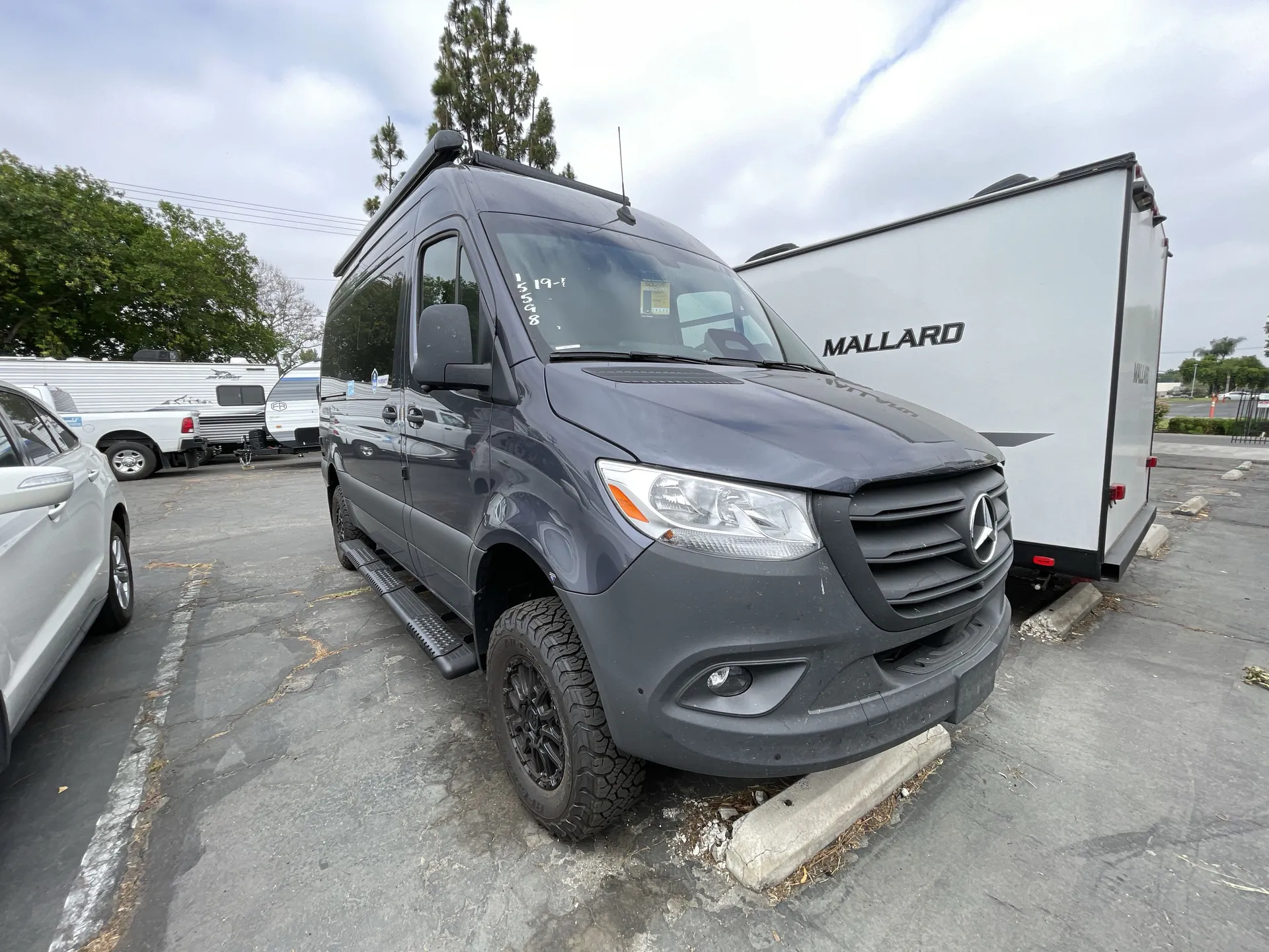 2026 Thor Motor Coach Eddie Bauer 19EU - Photo 2