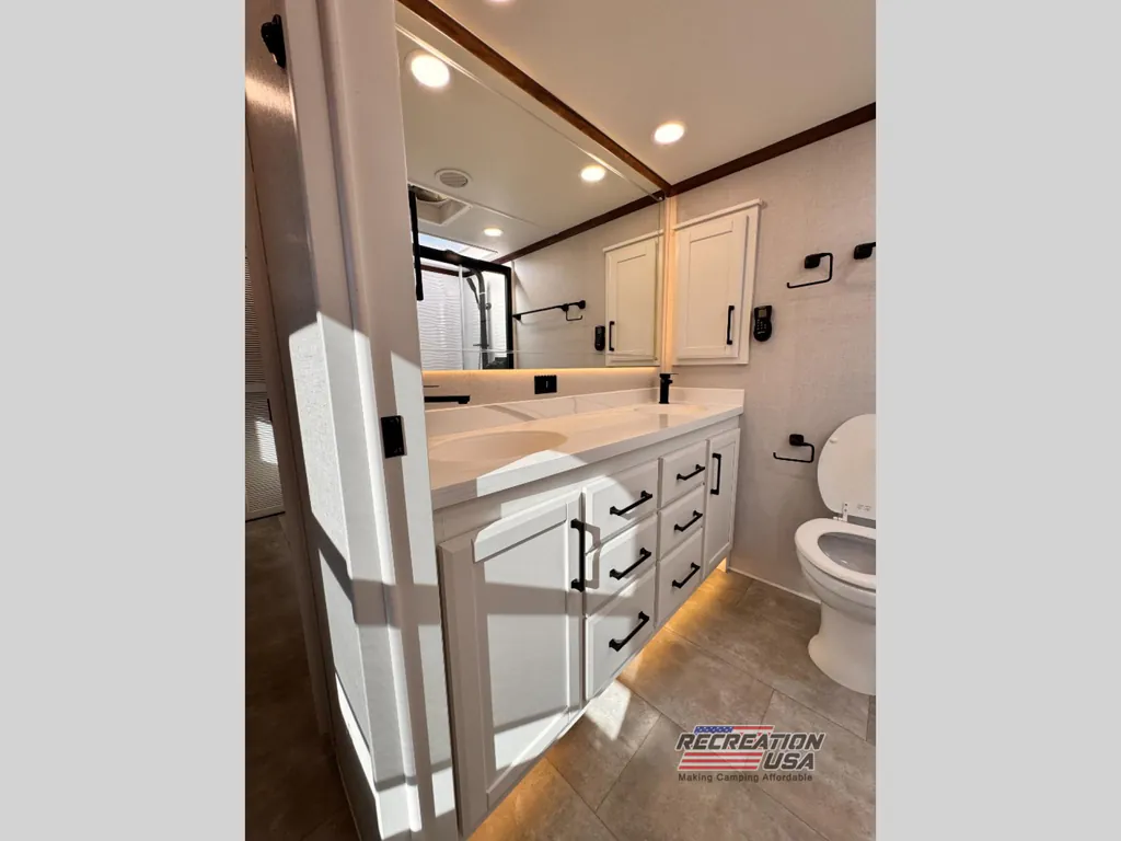 2025 Forest River RiverStone 421FK, Photos photo 39