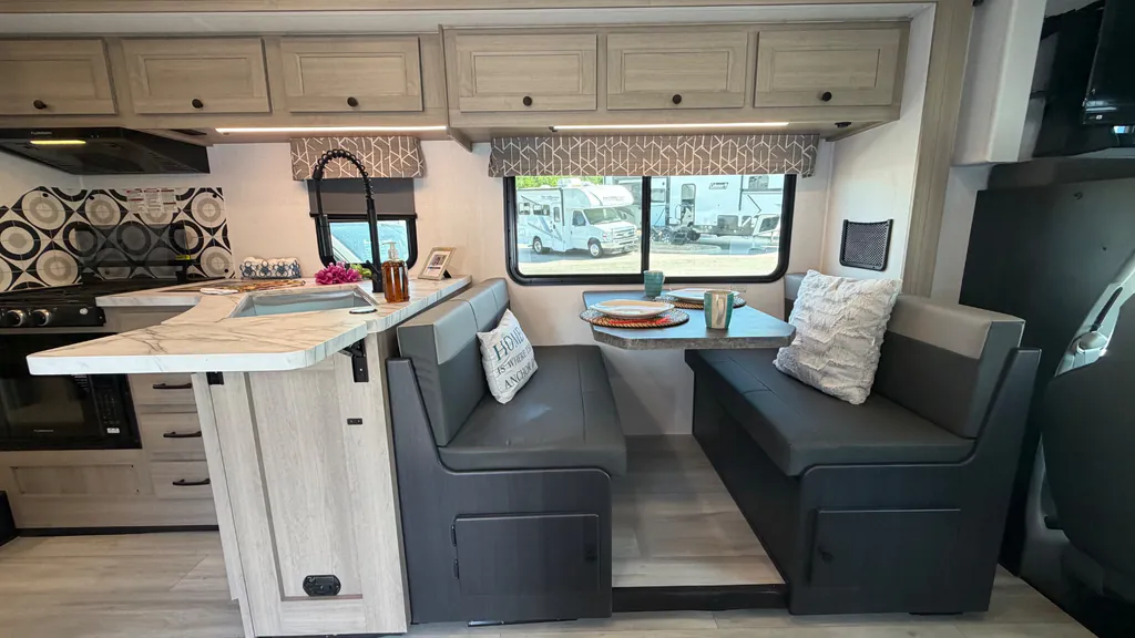 2026 Forest River Sunseeker 3050S, Photos photo 9