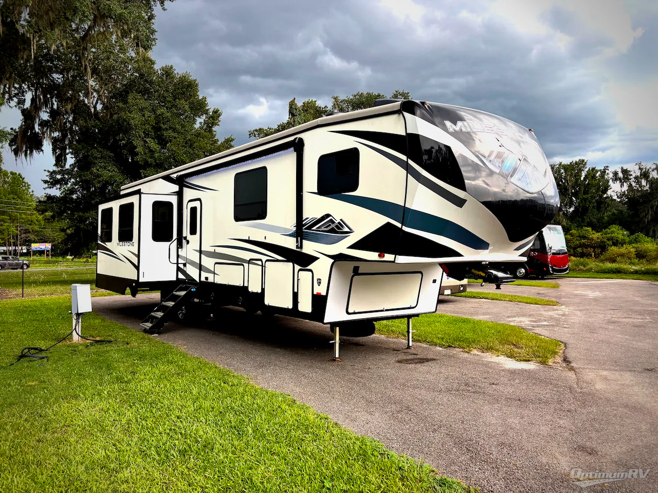 2021 Heartland Milestone 377MB