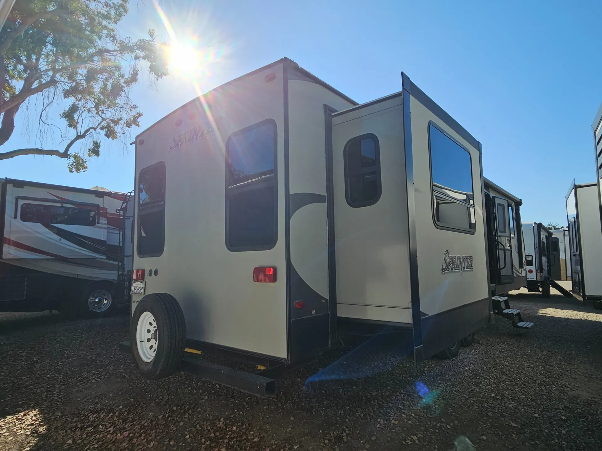 2016 Keystone Sprinter 299RET - Photo 3