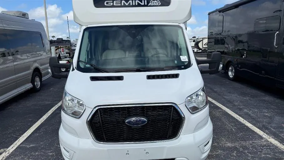 2023 Thor Motor Coach Gemini AWD 23TW - Photo 3