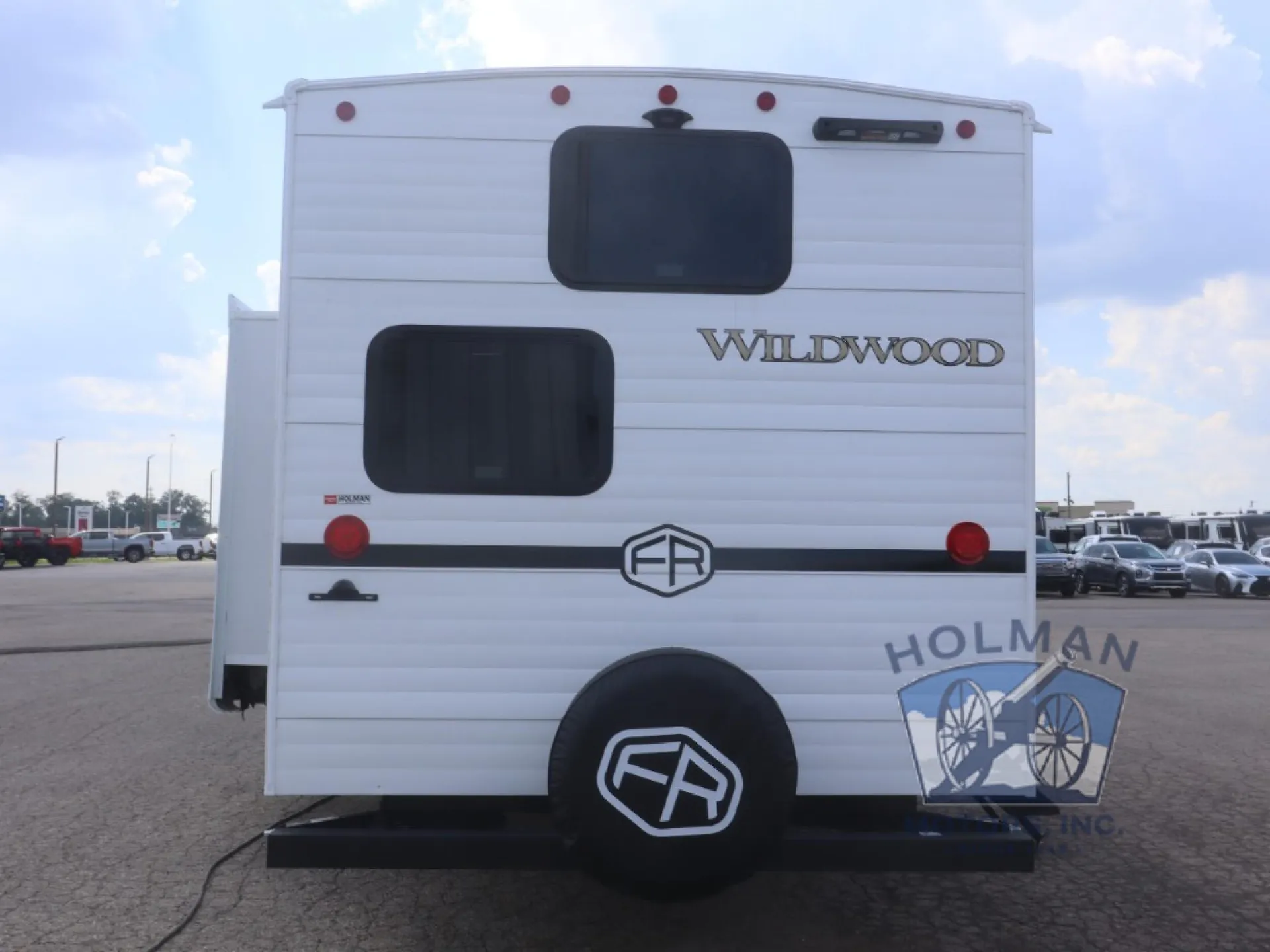2026 Forest River Wildwood 300ICE — Photo 6