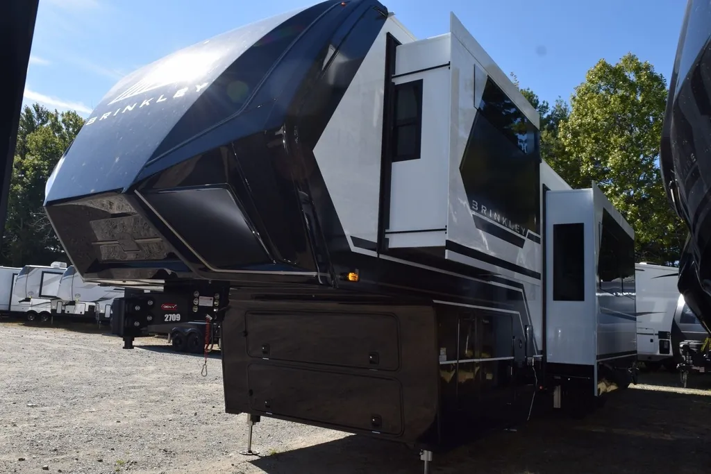 2026 Brinkley Model G 3970, Photos photo 4