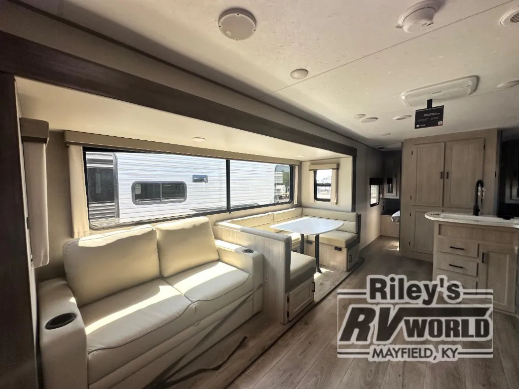 2026 Coachmen Catalina Legacy Edition 273DBHCK, Photos photo 16
