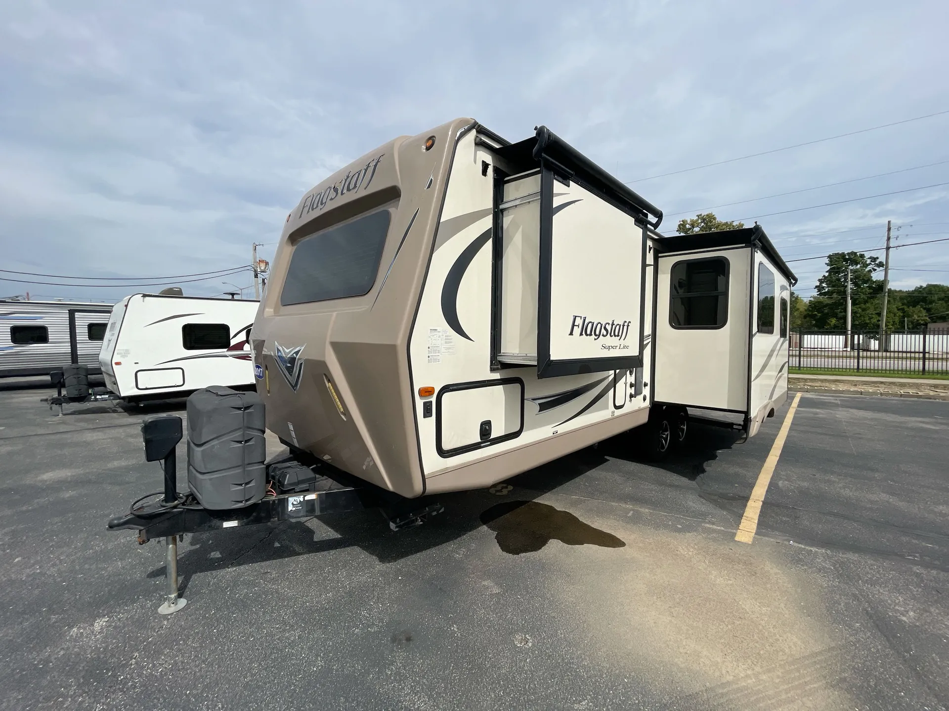 2017 Forest River Flagstaff Super Lite 26RLWS — living area main