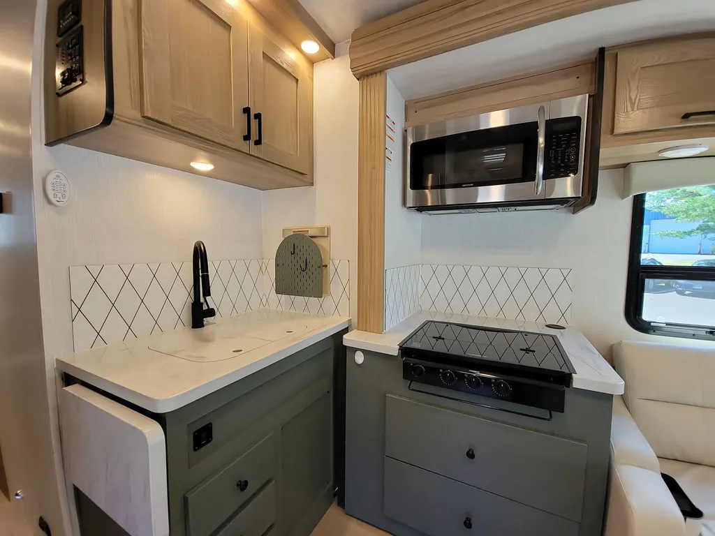 2024 nexus rv Ghost 33DS, Photos photo 10