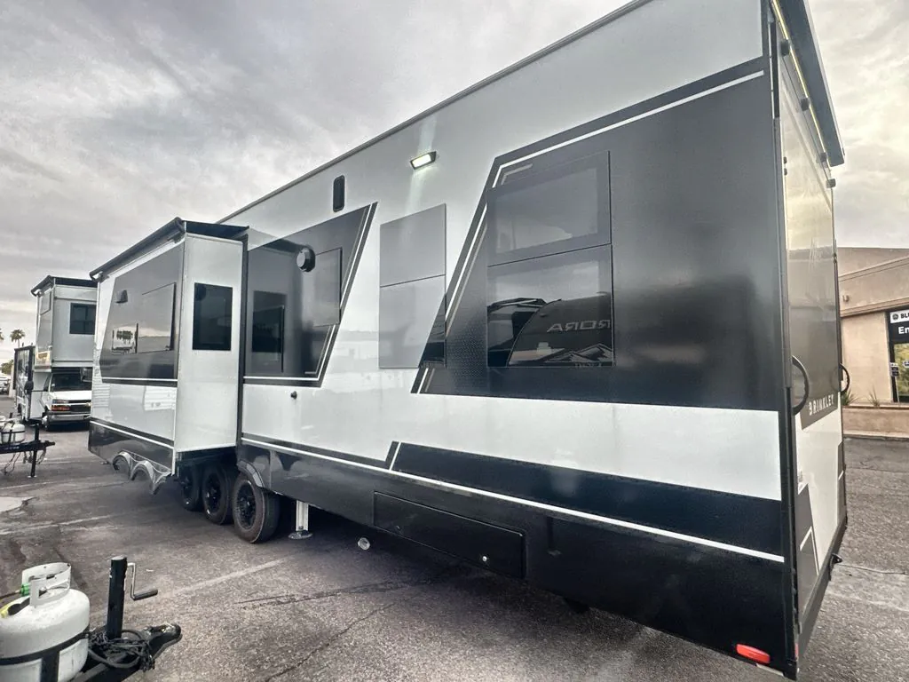 2026 Brinkley Model G 4100, Photos photo 4