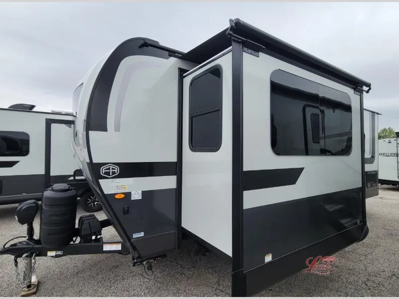 2026 Forest River Rockwood Mini Lite 2506FK - Photo 4