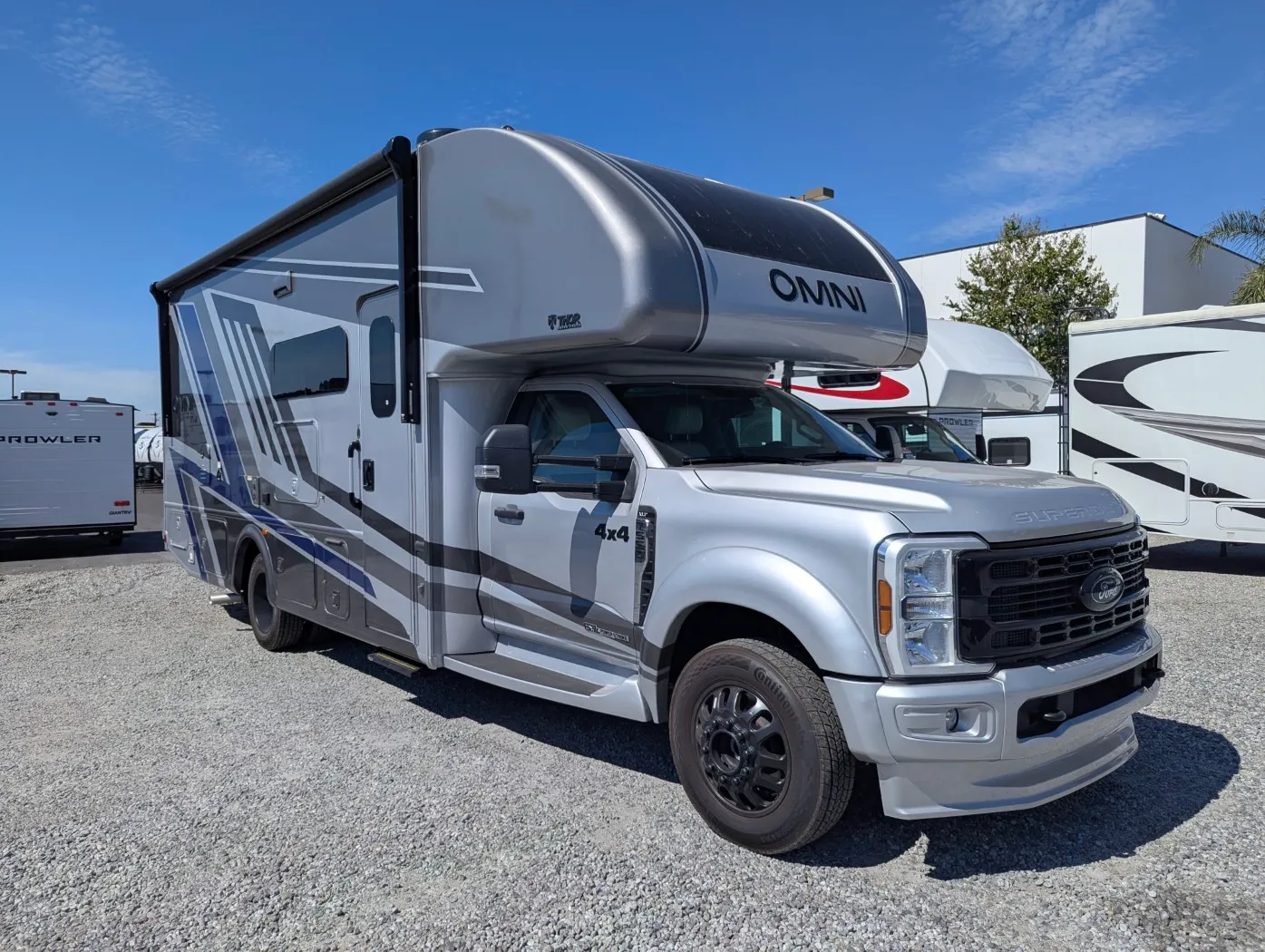 2026 Thor Motor Coach Omni Trail S29 - Photo 2