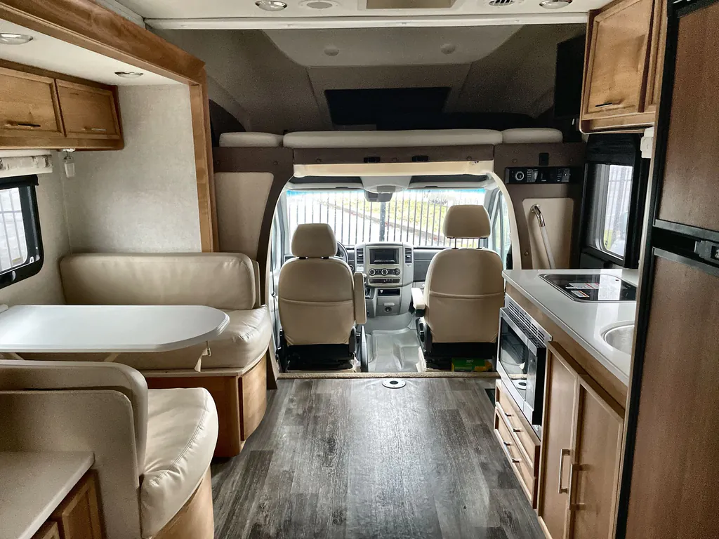 2019 Tiffin Wayfarer 24 FW, Photos photo 32