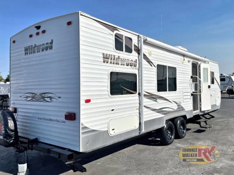 2011 Forest River RV Wildwood 27BHSS - Photo 4