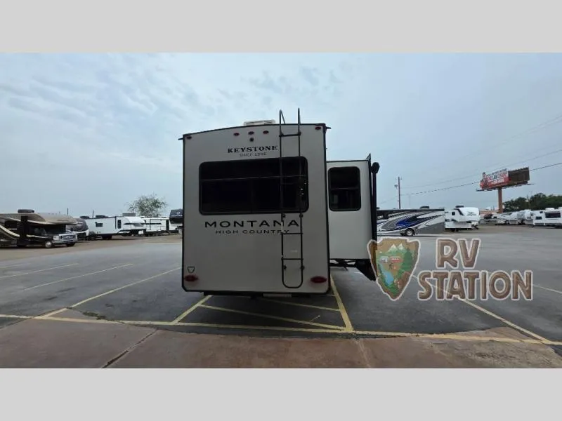 2026 Keystone Montana High Country 295RL - Photo 4