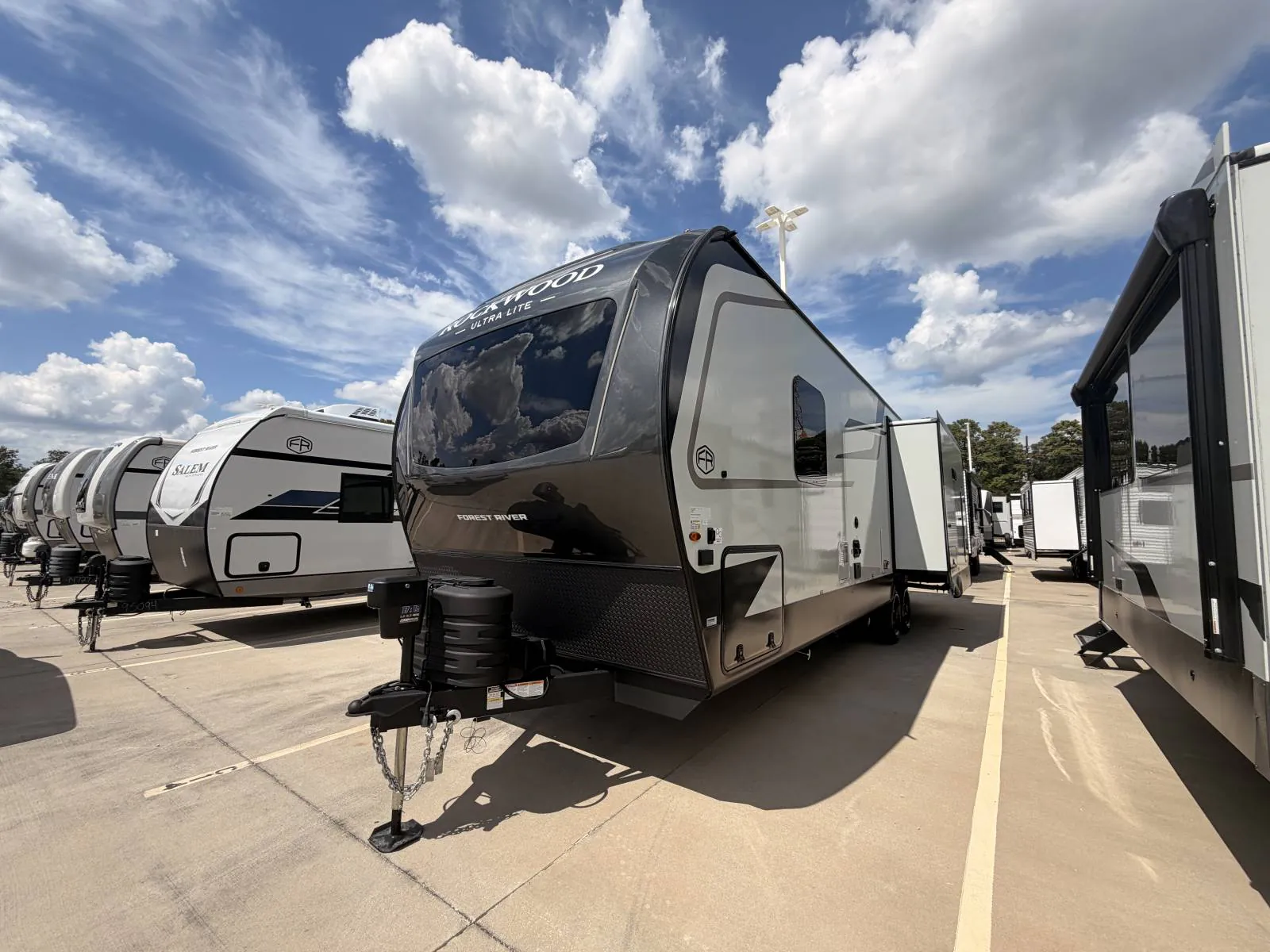 2027 Forest River Rockwood Ultra Lite 2916RL