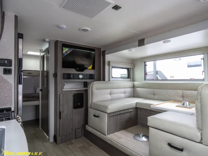 2026 Lance Lance Truck Campers 2185 - Photo 3
