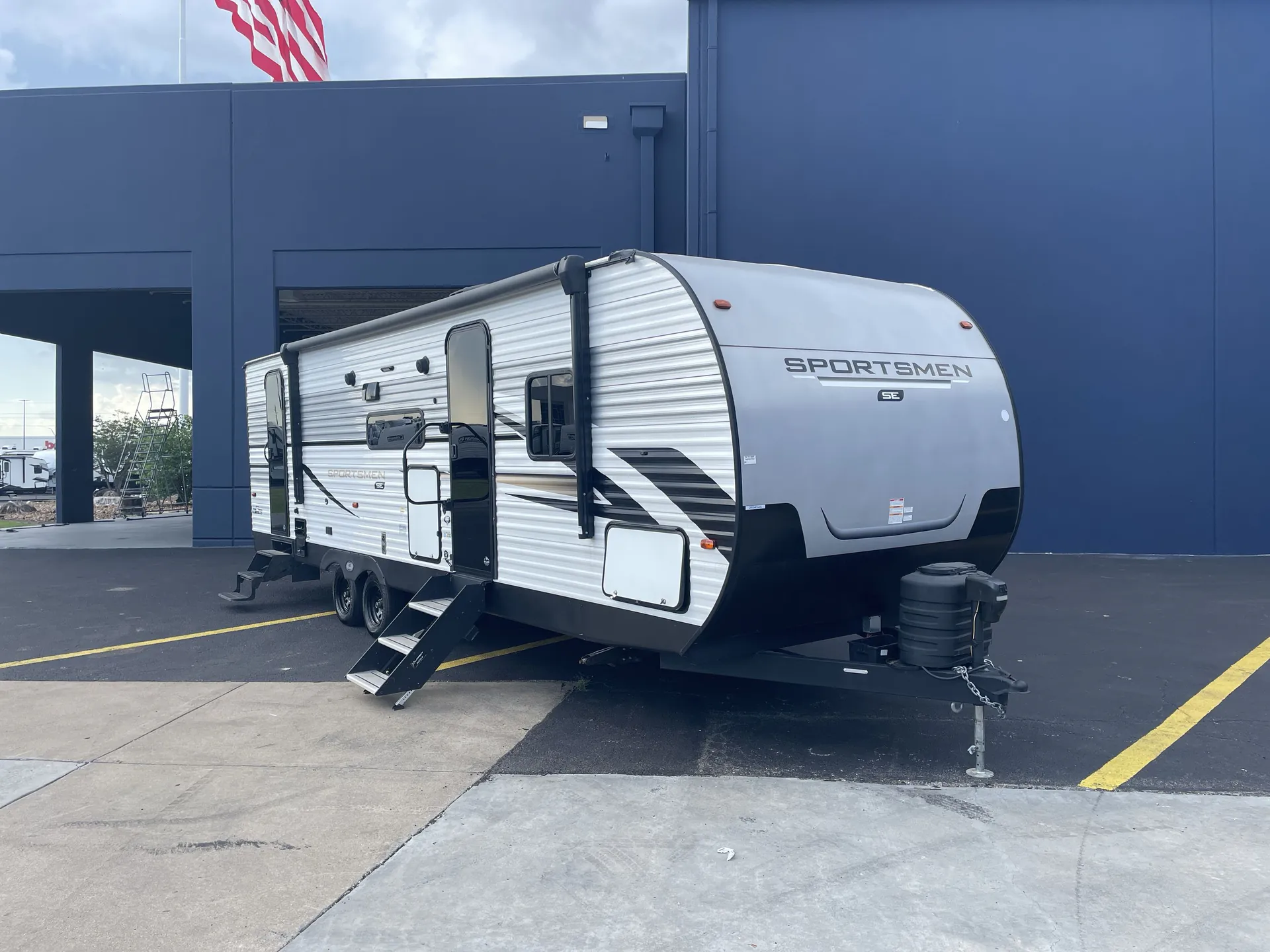 2024 K-Z Rv Sportsmen Se 261BHKSE - Photo 2