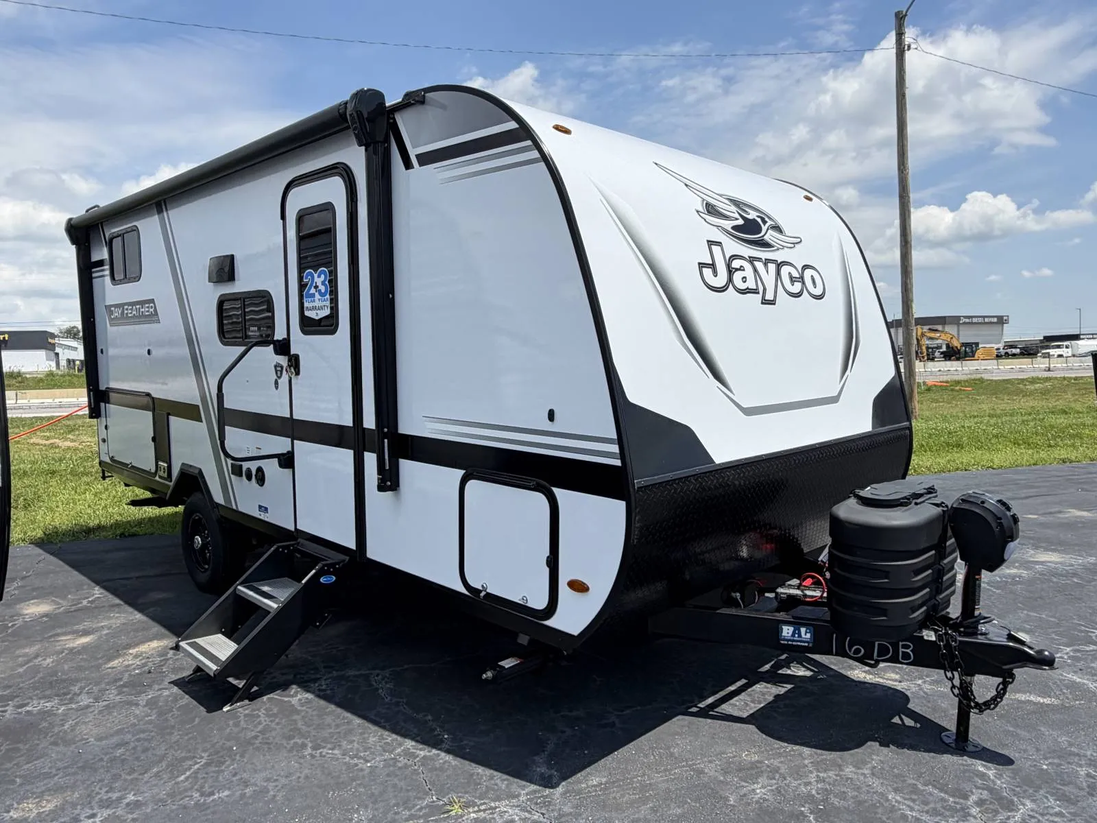 2027 Jayco Jay Feather Air 16DB - Photo 2