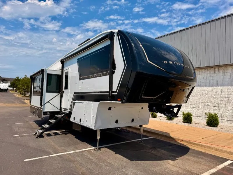 2026 Brinkley Model Z New    3210 - Main photo